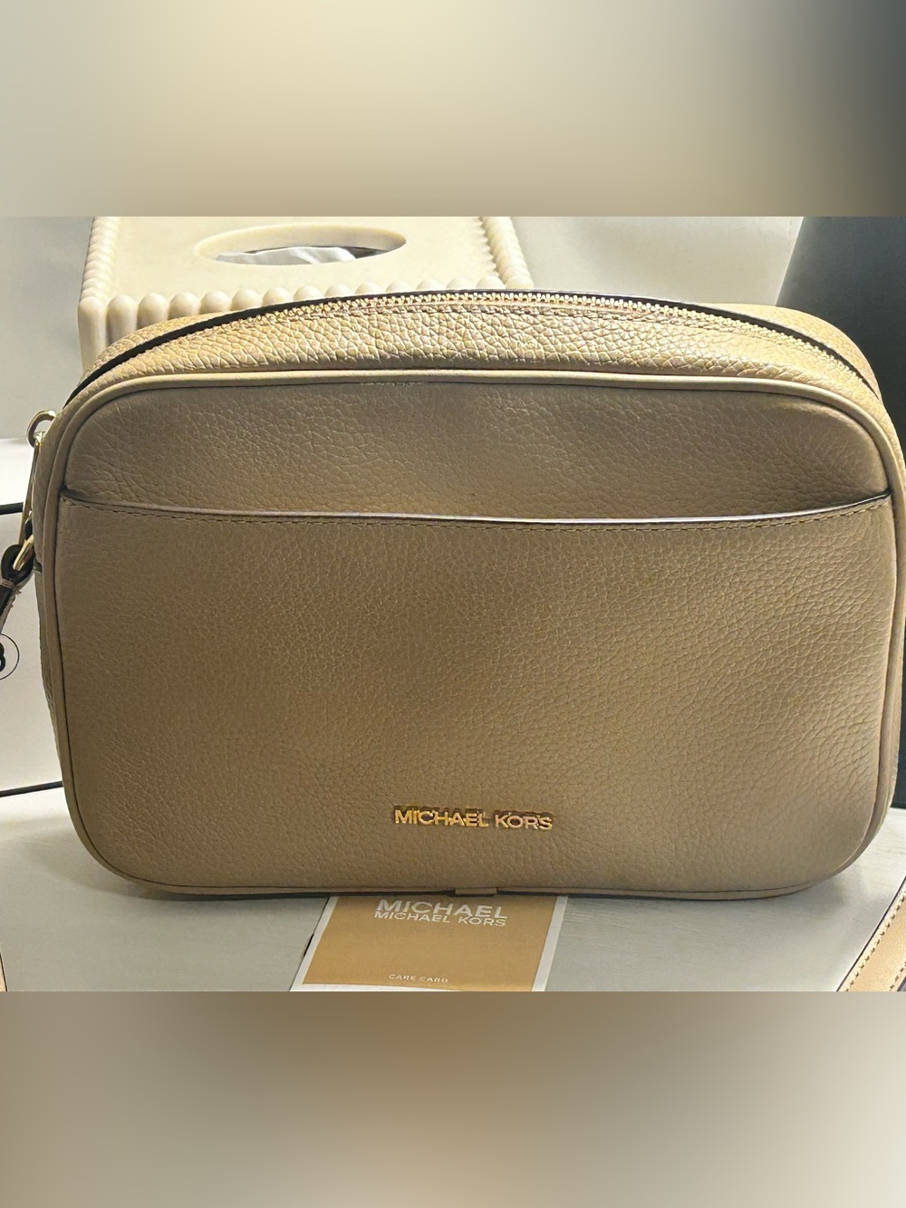 Michael Kors Camel Jet Set Large Pebbled Leather Crossbody Bag - Picture 4 of 8